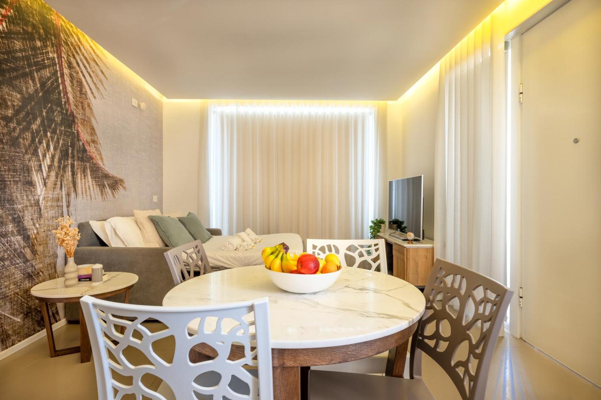פולינאנו א מארה Exclusive Deluxe Apt Up To 6 People & Heated Tub מראה חיצוני תמונה
